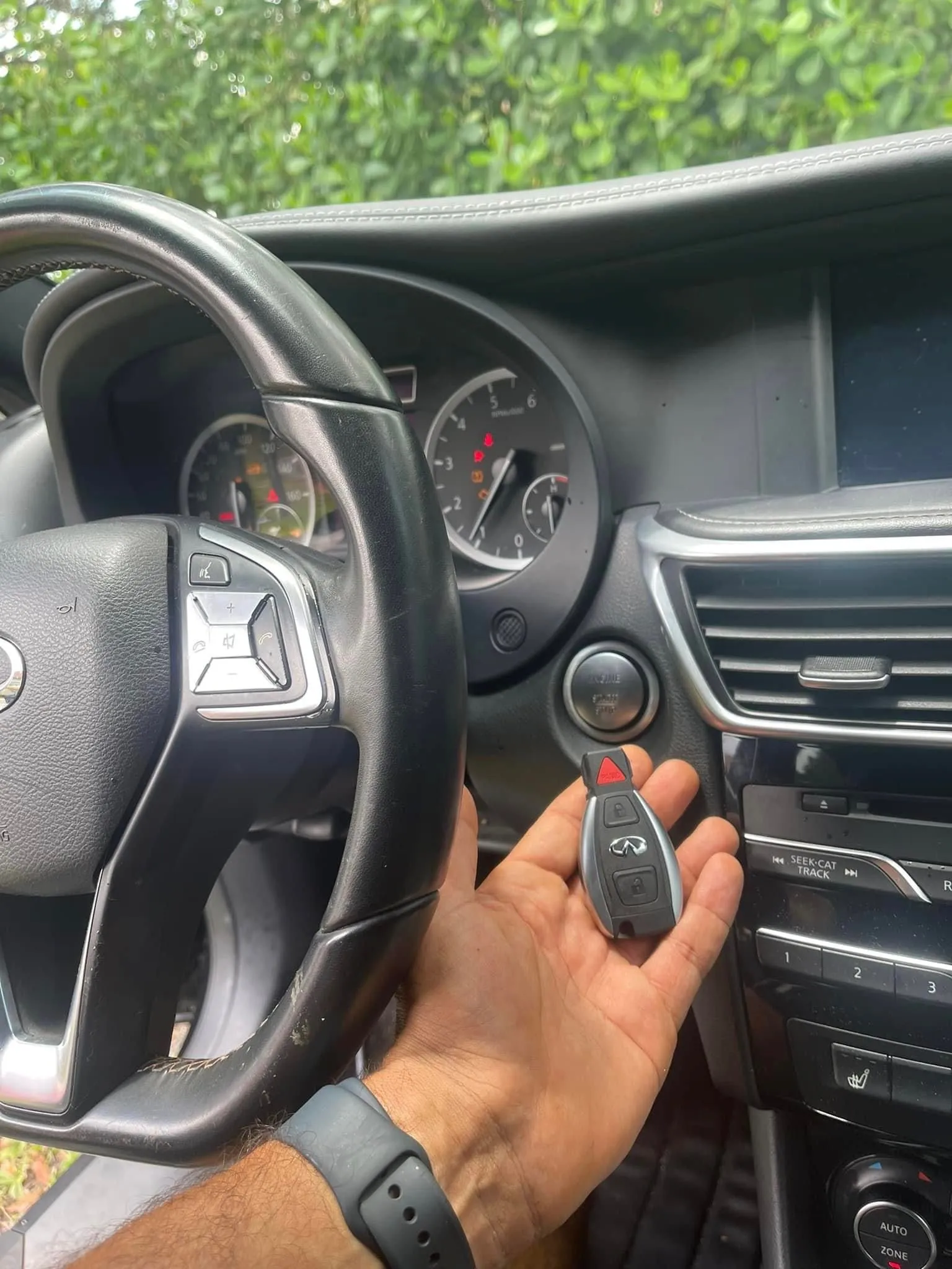 Broken car key extraction in Fort Lauderdale FL